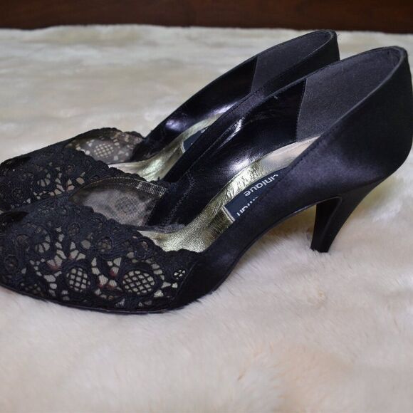 Stuart Weitzman VTG Black Satin Lace Open Toe Heels Size 8.5 Dress Shoe - Picture 4 of 11